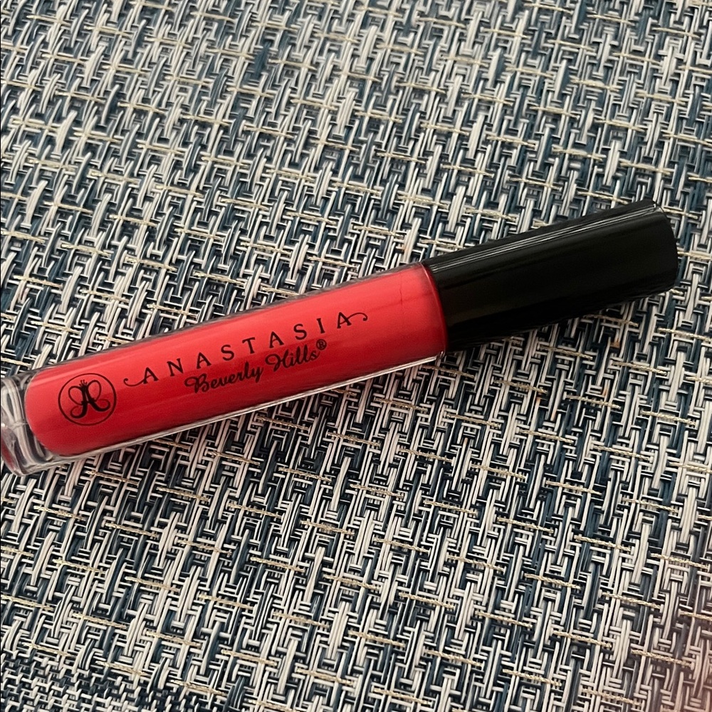 Anastasia Beverly Hills Lip Gloss in Hibiscus